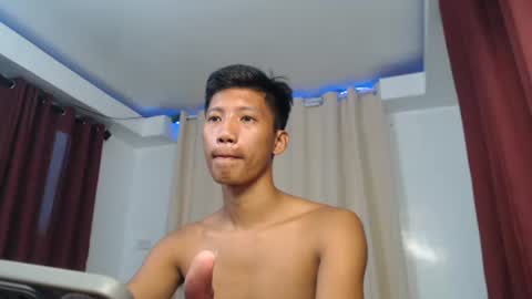 Snapshot of horny_asianmoreno chatting on 10-21-25, 03:51 ROGER online show from 10-21-25, 03:51