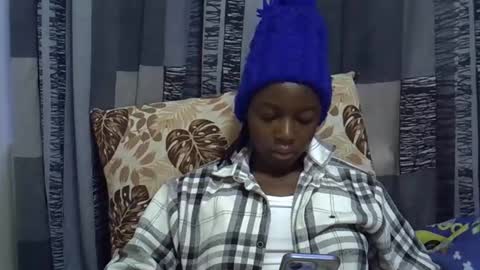 Leila online show from 04-25-26, 03:31