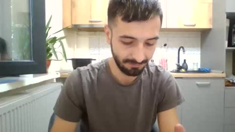 Snapshot of horny_couple9600 chatting on 09-24-25, 04:49 horny_couple9600 online show from 09-24-25, 04:49