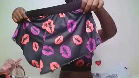 cutiey online show from 04-19-26, 08:55