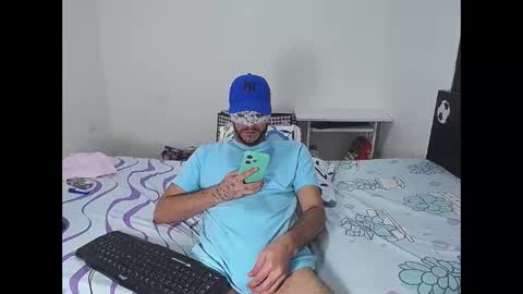 BoyHornyDirty online show from 12-05-25, 04:43