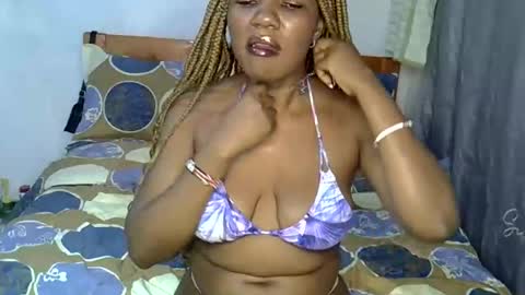 Snapshot of hornyafric chatting on 12-02-25, 06:47 hornyafric online show from 12-02-25, 06:47