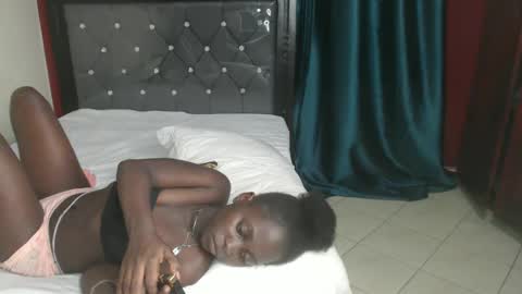 Bella online show from 01-18-25, 01:41