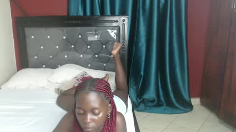 Bella online show from 02-12-25, 05:05