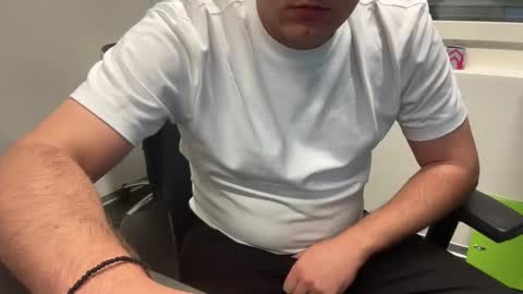 hornyboy95300 online show from 12-11-24, 04:31