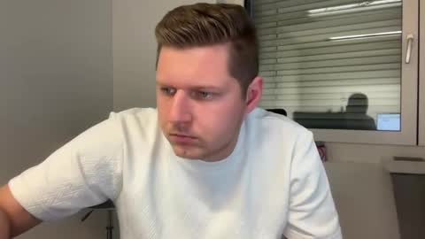 hornyboy95300 online show from 11-09-25, 03:54