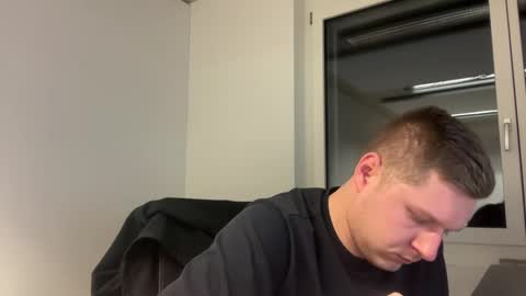 hornyboy95300 online show from 11-24-25, 04:18