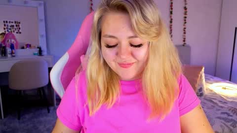 Snapshot of hornycakee chatting on 11-24-25, 02:39 HornyCakee online show from 11-24-25, 02:39