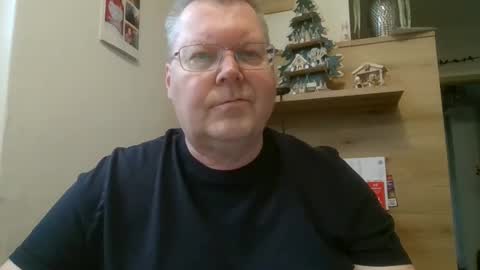 Snapshot of hornydick874303 chatting on 12-29-24, 12:01 Meikelmeier online show from 12-29-24, 12:01