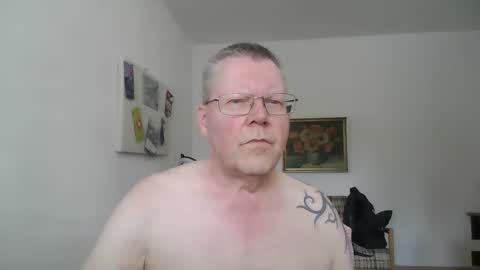 Snapshot of hornydick874303 chatting on 05-17-26, 08:23 Meikelmeier online show from 05-17-26, 08:23