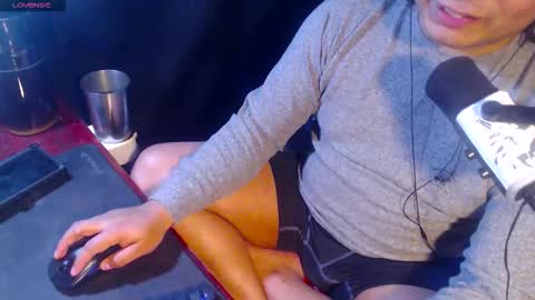 hornydude939393 online show from 11-18-25, 09:25