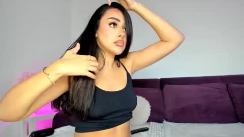 Emma online show from 11-25-25, 07:41