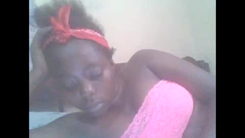 Snapshot of hornygal001 chatting on 02-12-25, 05:15 hornygal001 online show from 02-12-25, 05:15