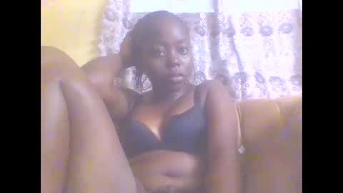 Snapshot of hornygal001 chatting on 02-16-25, 01:16 hornygal001 online show from 02-16-25, 01:16