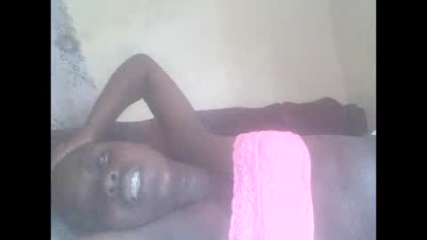 Snapshot of hornygal001 chatting on 02-20-25, 09:11 hornygal001 online show from 02-20-25, 09:11