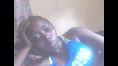 Snapshot of hornygal001 chatting on 02-21-25, 10:39 hornygal001 online show from 02-21-25, 10:39