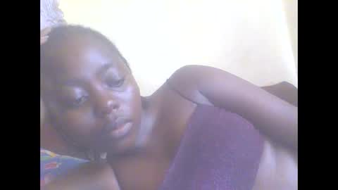 Snapshot of hornygal001 chatting on 02-26-25, 12:14 hornygal001 online show from 02-26-25, 12:14