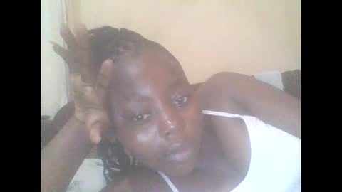 Snapshot of hornygal001 chatting on 10-08-25, 07:06 hornygal001 online show from 10-08-25, 07:06