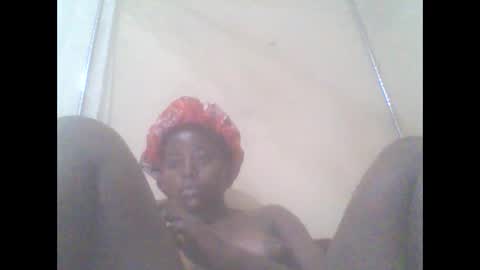 Snapshot of hornygal001 chatting on 11-13-25, 10:41 hornygal001 online show from 11-13-25, 10:41