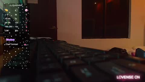 Snapshot of hornyhousekeeper_ chatting on 12-03-24, 12:27 Valentina  online show from 12-03-24, 12:27