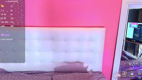 Snapshot of hornyhousekeeper_ chatting on 12-13-24, 12:50 Valentina  online show from 12-13-24, 12:50