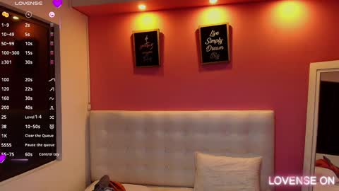 Snapshot of hornyhousekeeper_ chatting on 01-14-25, 12:45 Valentina  online show from 01-14-25, 12:45