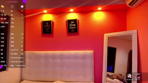 Snapshot of hornyhousekeeper_ chatting on 02-04-25, 12:44 Valentina  online show from 02-04-25, 12:44