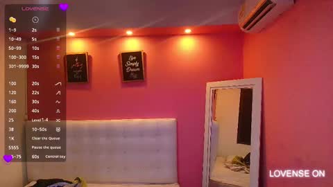 Snapshot of hornyhousekeeper_ chatting on 03-05-25, 12:22 Valentina  online show from 03-05-25, 12:22