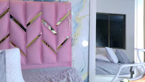 Snapshot of hornyhousekeeper_ chatting on 09-15-25, 12:38 Valentina  online show from 09-15-25, 12:38