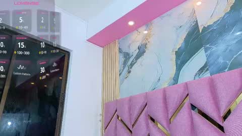 Snapshot of hornyhousekeeper_ chatting on 10-04-25, 12:36 Valentina  online show from 10-04-25, 12:36