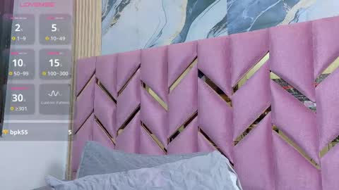 Snapshot of hornyhousekeeper_ chatting on 10-08-25, 12:58 Valentina  online show from 10-08-25, 12:58