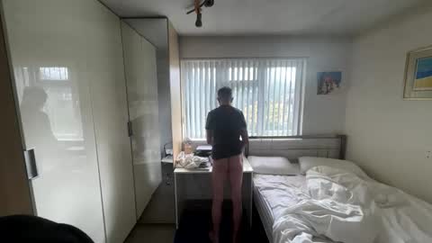 Hornylondon online show from 09-15-25, 10:26