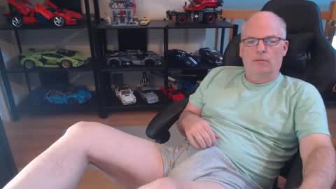 Snapshot of hornynthick70 chatting on 12-22-24, 06:37 hornynthick70 online show from 12-22-24, 06:37