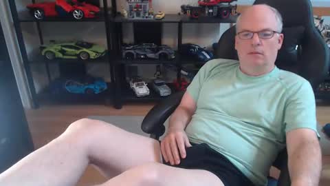 Snapshot of hornynthick70 chatting on 01-04-25, 05:16 hornynthick70 online show from 01-04-25, 05:16