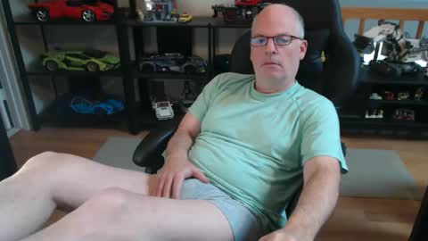 Snapshot of hornynthick70 chatting on 01-26-25, 07:09 hornynthick70 online show from 01-26-25, 07:09