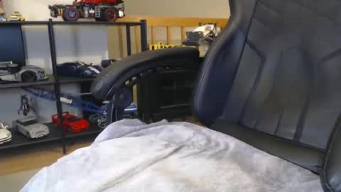 Snapshot of hornynthick70 chatting on 02-25-25, 01:52 hornynthick70 online show from 02-25-25, 01:52