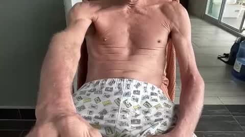 Snapshot of hornyrippa chatting on 11-30-25, 03:10 Hornyrippa online show from 11-30-25, 03:10