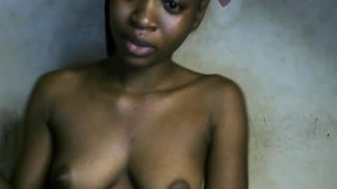 Snapshot of hornyslut_xx chatting on 03-06-26, 07:43 Bella online show from 03-06-26, 07:43