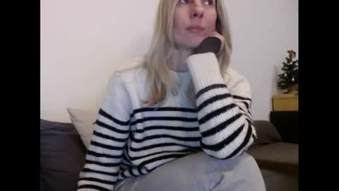 Hornyssima online show from 02-16-25, 07:49