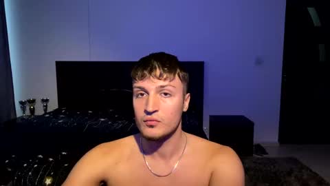 Snapshot of hornystar77 chatting on 01-10-25, 01:09 Ayan online show from 01-10-25, 01:09