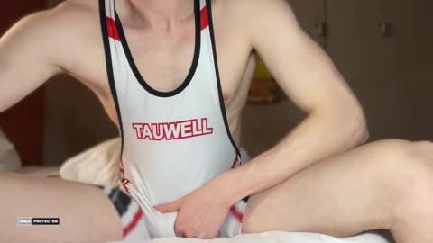 hornytwunk01 online show from 03-09-26, 07:29