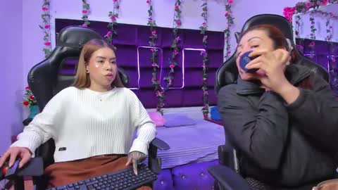 hornyy mom online show from 11-05-25, 01:33