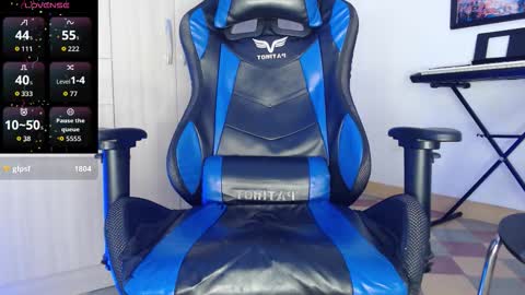 horse_man2 online show from 02-10-26, 01:32