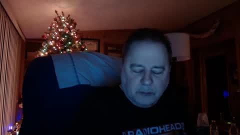 Snapshot of horsebigballs chatting on 01-17-25, 08:24 horsebigballs online show from 01-17-25, 08:24