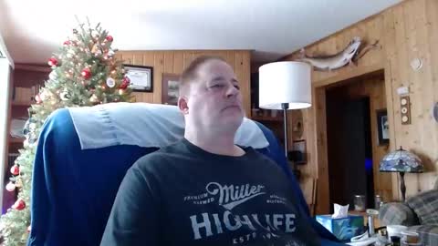 Snapshot of horsebigballs chatting on 01-19-25, 09:34 horsebigballs online show from 01-19-25, 09:34