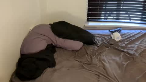 horsepenetration online show from 02-25-25, 08:36