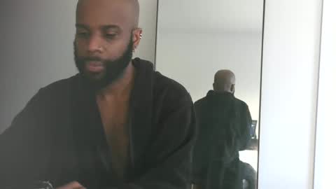 Snapshot of horus00 chatting on 01-16-25, 01:25 Horus00 online show from 01-16-25, 01:25