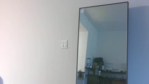 Snapshot of horus00 chatting on 02-13-25, 01:48 Horus00 online show from 02-13-25, 01:48