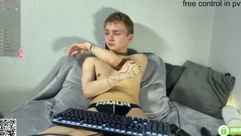 Snapshot of horzy_forz chatting on 03-10-25, 10:55 Horzy online show from 03-10-25, 10:55