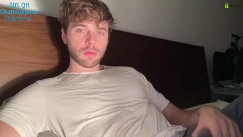 Edward aka Wolf online show from 12-22-25, 11:24